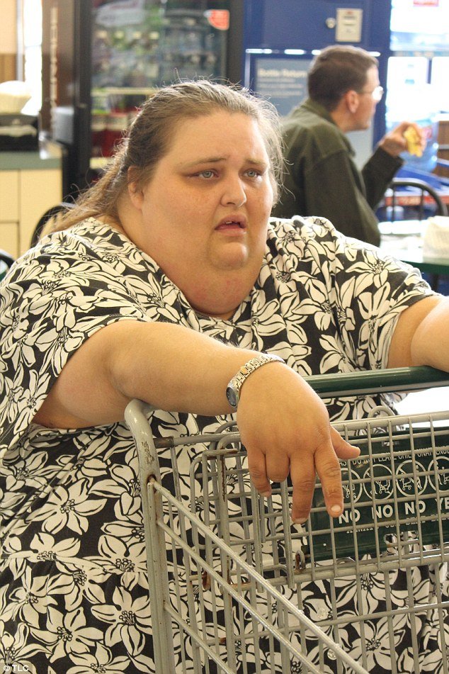 Υπέρβαρη 274 κιλών εξομολογείται: Η μητέρα μου με κατέστρεψε [εικόνες] | iefimerida.gr 0