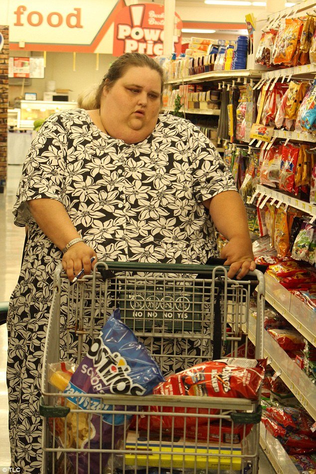 Υπέρβαρη 274 κιλών εξομολογείται: Η μητέρα μου με κατέστρεψε [εικόνες] | iefimerida.gr 1