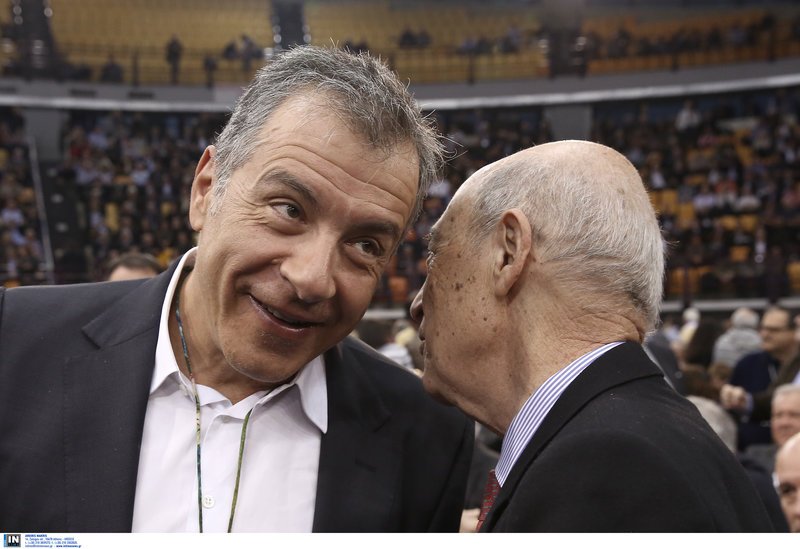 Οσα έγιναν στο συνέδριο του Κινήματος Αλλαγής: Πολιτικά φλερτ, χειροκροτήματα, αποδοκιμασίες [εικόνες&βίντεο] | iefimerida.gr 13