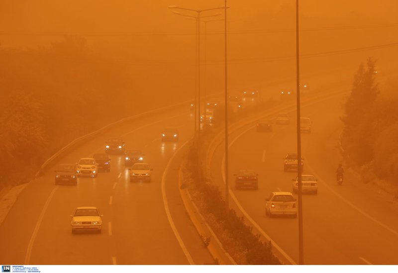 Πρωτοφανείς εικόνες: «Πνίγηκε» η Κρήτη από την αφρικανική σκόνη -Εφτασε μέχρι την Ηλεία [εικόνες & βίντεο] | iefimerida.gr 0