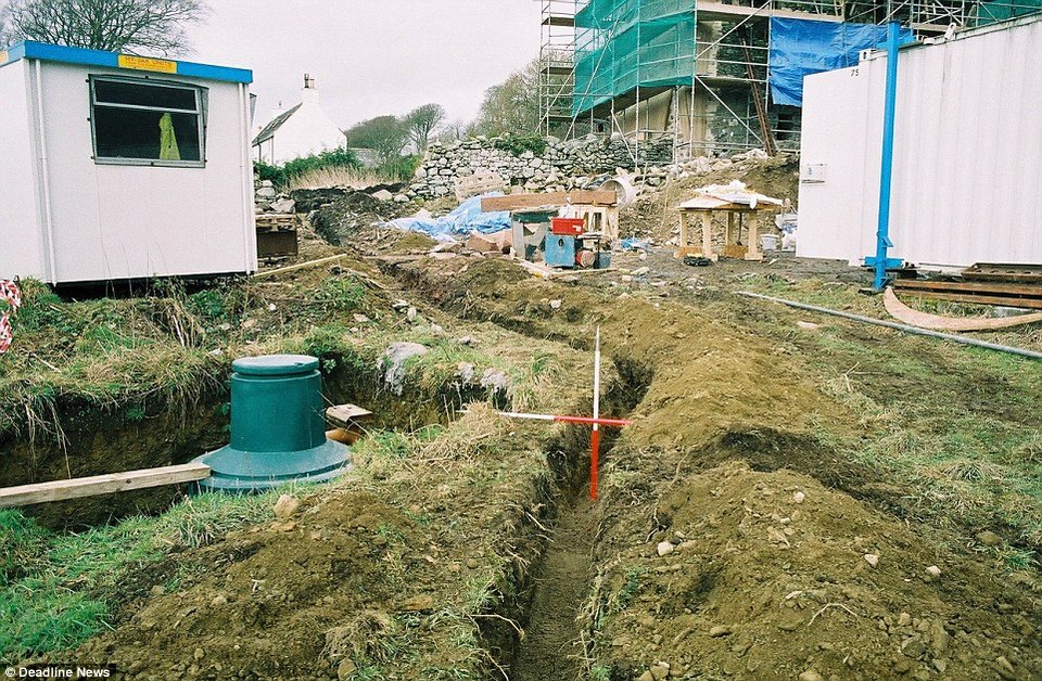 Ζευγάρι αγόρασε ένα ερείπιο αντί 90.000 ευρώ και το μετέτρεψε σε χλιδάτο πύργο αξίας 1 εκατ. ευρώ! [εικόνες] | iefimerida.gr 10