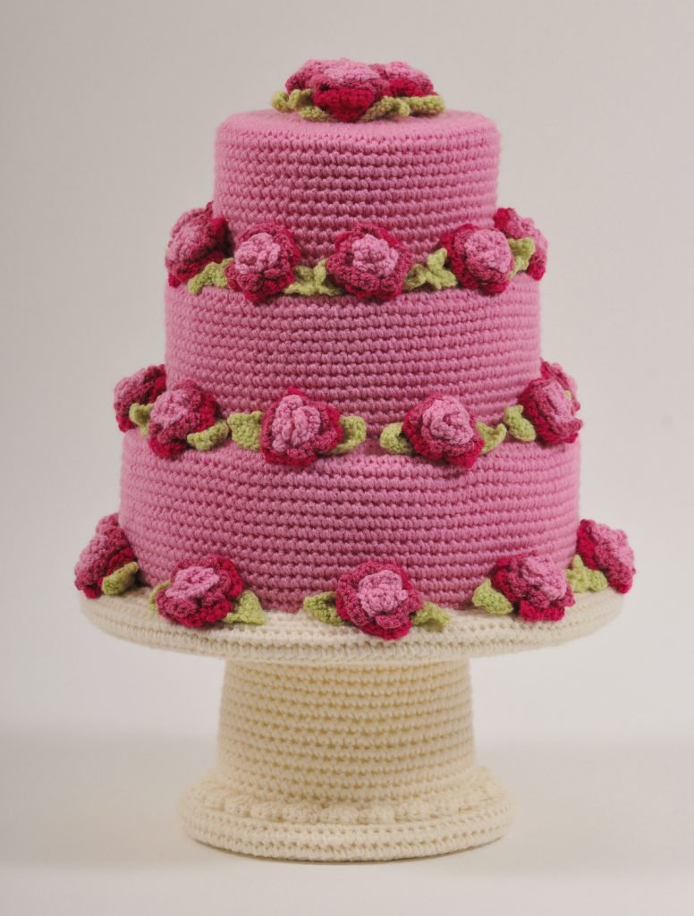 Ενας άντρας, τεχνίτης στο βελονάκι, φτιάχνει πλεχτά που σου' ρχεται να τα φας [εικόνες & βίντεο] | iefimerida.gr 3