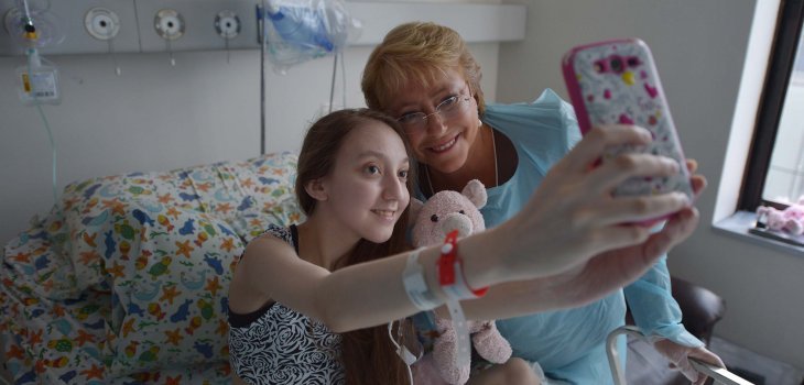 Η 14χρονη που συγκλονίζει και διχάζει τον πλανήτη: Παρακαλάει να της κάνουν ευθανασία [εικόνες] | iefimerida.gr 1