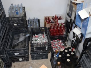 Συνελήφθη 68χρονος διακινητής για ποτά «μπόμπες» [εικόνες] | iefimerida.gr 4