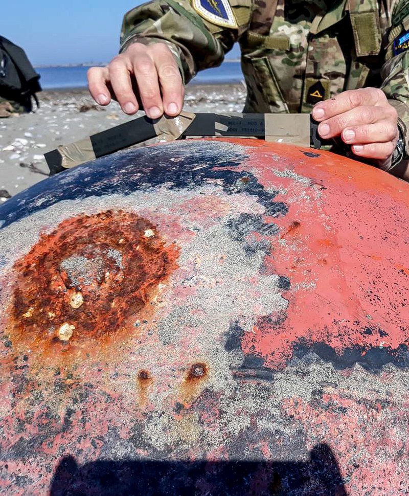 Εξουδετέρωσαν με ελεγχόμενη έκρηξη δύο νάρκες του Β’ Παγκοσμίου Πολέμου σε Μεσολόγγι και Καβάλα [εικόνες] | iefimerida.gr 2