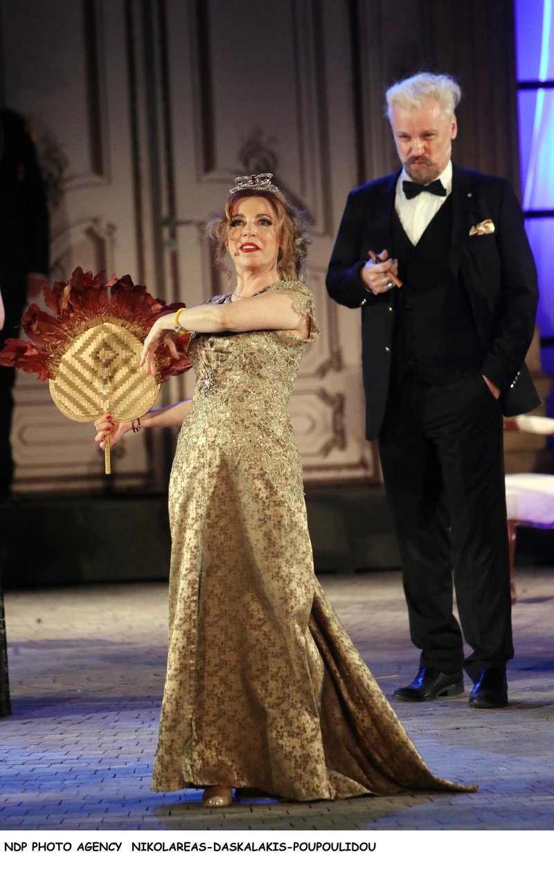 Εγινε της σόουμπιζ στην Μαντάμ Σουσού -Ηθοποιοί με τις μαμάδες τους και τις κόρες τους [εικόνες] | iefimerida.gr 29