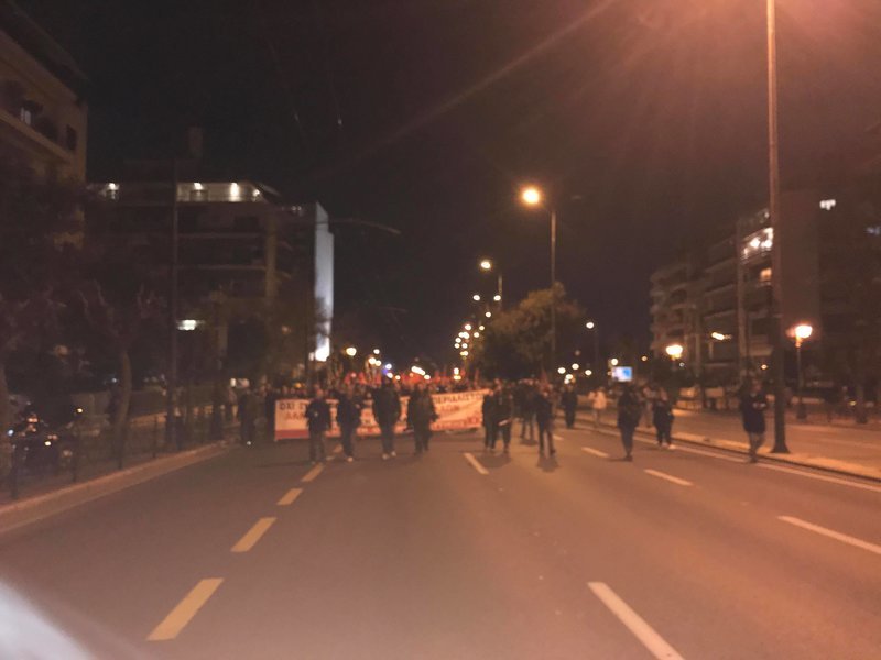 Μεγάλη συγκέντρωση του ΚΚΕ στο Σύνταγμα -Ομιλία του Κουτσούμπα και πορεία στην Πρεσβεία των ΗΠΑ [εικόνες & βίντεο] | iefimerida.gr 1