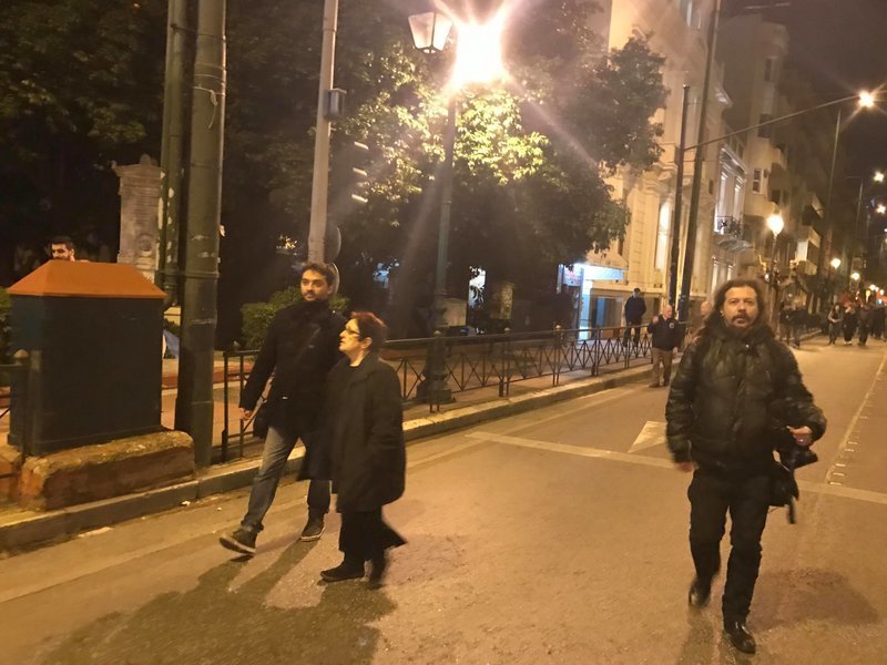 Μεγάλη συγκέντρωση του ΚΚΕ στο Σύνταγμα -Ομιλία του Κουτσούμπα και πορεία στην Πρεσβεία των ΗΠΑ [εικόνες & βίντεο] | iefimerida.gr 2