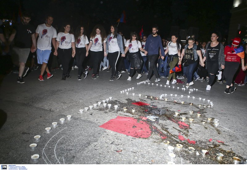 Πορεία στην τουρκική πρεσβεία για την 103η επέτειο από τη γενοκτονία του αρμενικού λαού [εικόνες] | iefimerida.gr 4