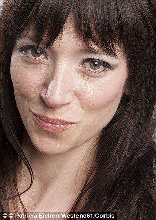 Πώς μια όμορφη και σέξι φωτογραφία μπορεί να εξασφαλίσει ραντεβού [εικόνες] | iefimerida.gr 1