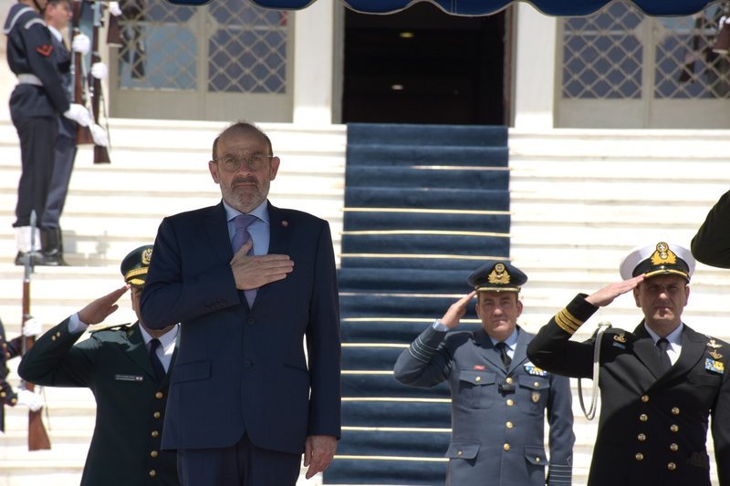 Υπ. Αμυνας Λιβάνου: Να απελευθερωθούν οι 2 Ελληνες στρατιωτικοί [εικόνες] | iefimerida.gr 2