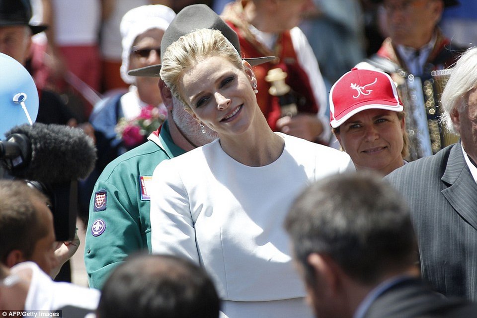 Και ξαφνικά η πριγκίπισσα Σαρλέν του Μονακό ρυτίδιασε [εικόνες] | iefimerida.gr 4