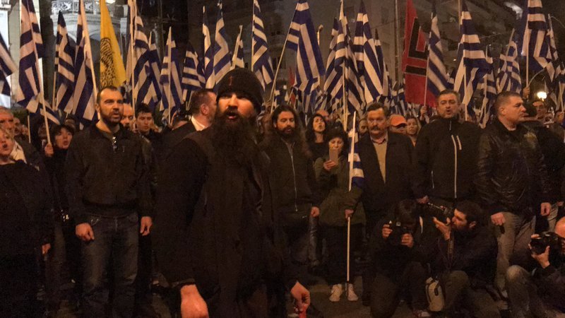 Εκαψαν την τουρκική σημαία σε πορεία της Χρυσής Αυγής -Παρόντες Μιχαλολιάκος και βουλευτές της [εικόνες & βίντεο] | iefimerida.gr 0