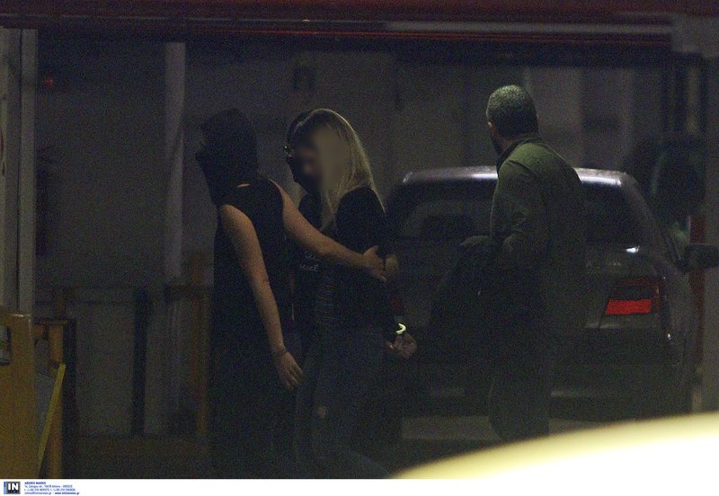 14 συλλήψεις από την Αντιτρομοκρατική για εμπλοκή στο «επαναστατικό ταμείο» [αποκλειστικές εικόνες & βίντεο] | iefimerida.gr 4