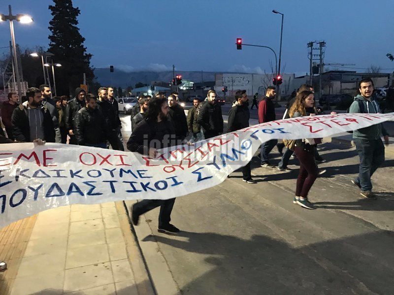 Ενταση με φοιτητές ΤΕΙ στον Ελαιώνα πριν την ομιλία Τσίπρα [εικόνες & βίντεο] | iefimerida.gr 11