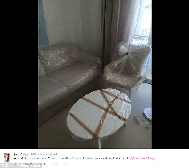 Daily Mail: Εξαλλοι τουρίστες - Πλήρωσαν για πεντάστερο ξενοδοχείο στη Χαλκιδική και βρήκαν ένα... γιαπί [εικόνες] | iefimerida.gr 7