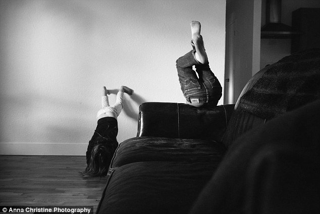 Το μοναδικό δέσιμο ανάμεσα σε μια βιολογική κόρη και την υιοθετημένη αδελφή της [εικόνες] | iefimerida.gr 7