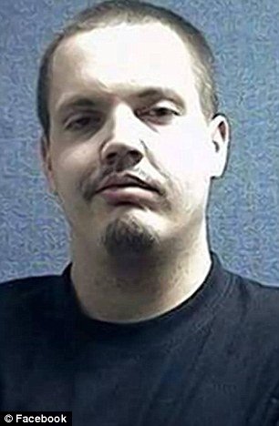 Ζευγάρι βρήκε τραγικό θάνατο ενώ έκανε σεξ στο αυτοκίνητο - Το μοιραίο λάθος [εικόνες] | iefimerida.gr 1