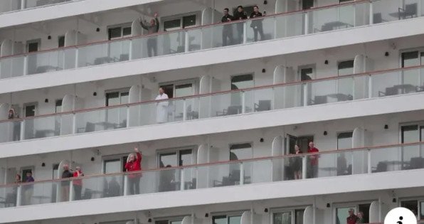 29 εικόνες και βίντεο σοκ που αποδεικνύουν πόσο τρομακτικό ήταν να είσαι για ώρες παγιδευμένος στο ακυβέρνητο Viking Sky | iefimerida.gr 17