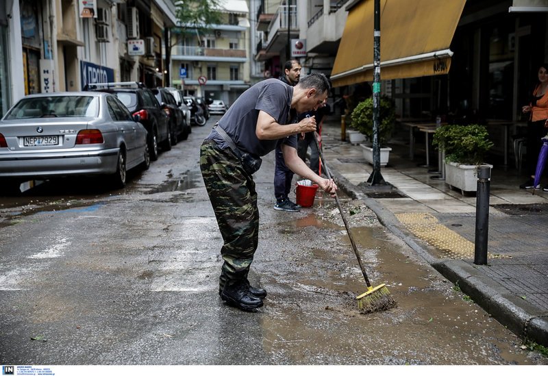 Η Θεσσαλονίκη «βούλιαξε» από τη θεομηνία-Μετρά πληγές, 24 ώρες χωρίς νερό | iefimerida.gr 1