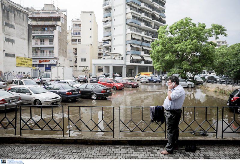 Η Θεσσαλονίκη «βούλιαξε» από τη θεομηνία-Μετρά πληγές, 24 ώρες χωρίς νερό | iefimerida.gr 4
