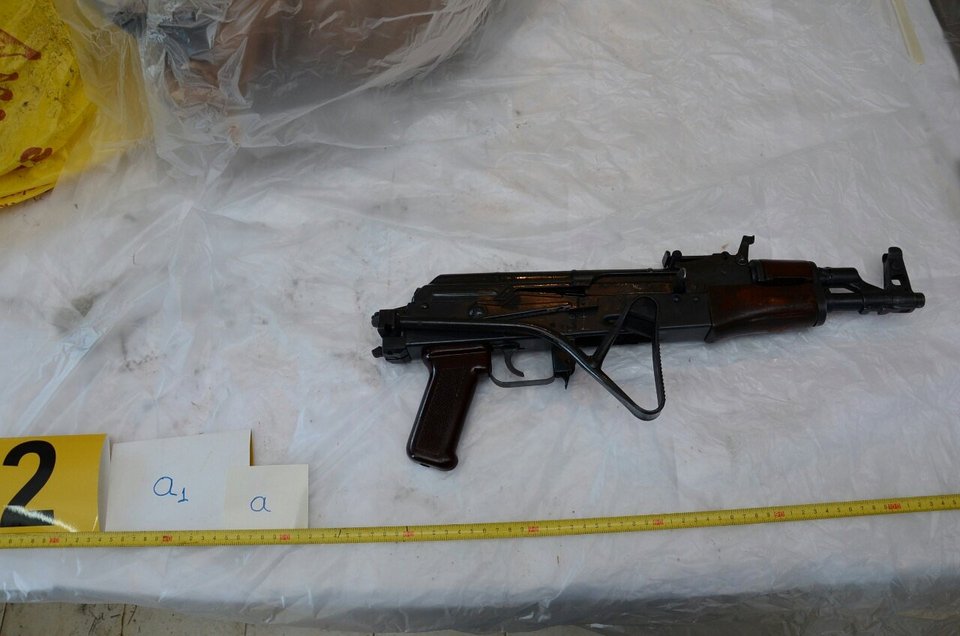 Ο κήπος-οπλοστάσιο στο σπίτι του Πετρακάκου στον Μώλο Φθιώτιδας – Ολα τα ευρήματα [εικόνες] | iefimerida.gr 3