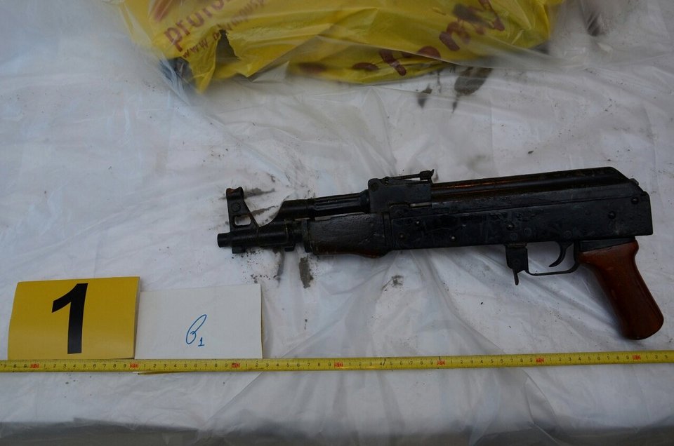 Ο κήπος-οπλοστάσιο στο σπίτι του Πετρακάκου στον Μώλο Φθιώτιδας – Ολα τα ευρήματα [εικόνες] | iefimerida.gr 4