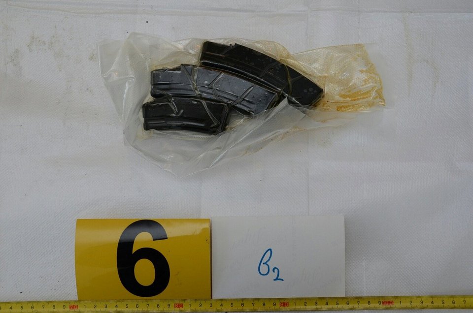 Ο κήπος-οπλοστάσιο στο σπίτι του Πετρακάκου στον Μώλο Φθιώτιδας – Ολα τα ευρήματα [εικόνες] | iefimerida.gr 9