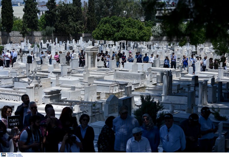 Σιωπηρή διαμαρτυρία της Ισραηλίτικης Κοινότητας για τη βεβήλωση του Εβραϊκού νεκροταφείου [εικόνες] | iefimerida.gr 3