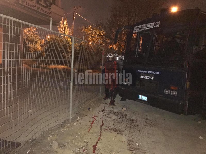 Ενταση με φοιτητές ΤΕΙ στον Ελαιώνα πριν την ομιλία Τσίπρα [εικόνες & βίντεο] | iefimerida.gr 1