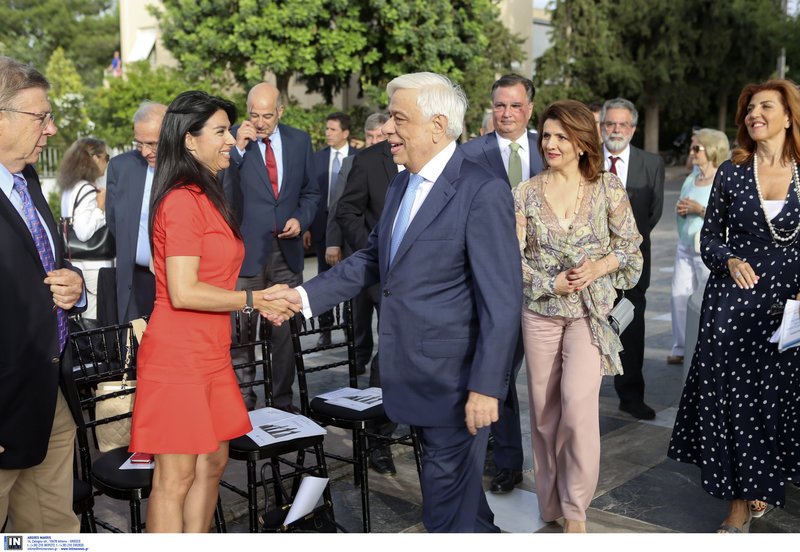 O Προκόπης Παυλόπουλος εγκαινίασε υπαίθρια Δημοτική Γλυπτοθήκη στο Ψυχικό [εικόνες] | iefimerida.gr 0