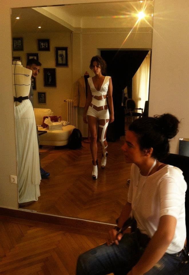 Αυτός κοιμάται με την Κατερίνα Στικούδη [εικόνες] | iefimerida.gr 1