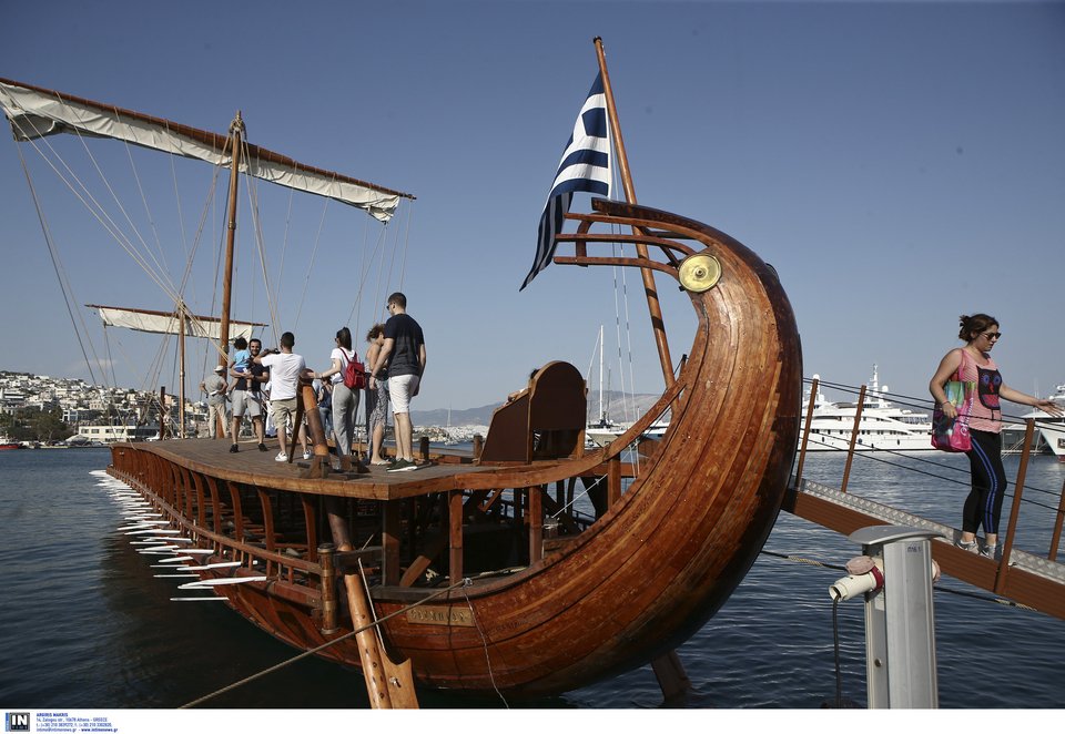 Εμπειρία! Μπορείς να γίνεις κωπηλάτης στην αρχαία τριήρη Ολυμπιάς στα νερά του Σαρωνικού | iefimerida.gr 0