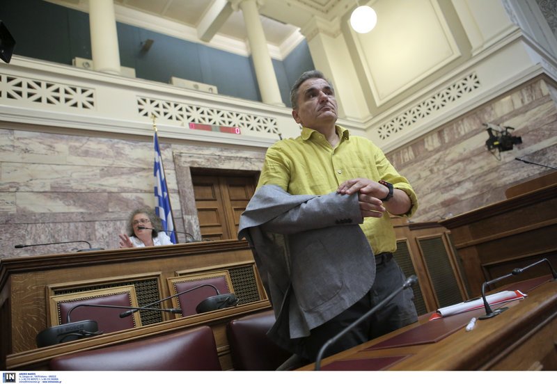 «Φρένο» Τσακαλώτου για συντάξεις, αλλά υπουργοί ανακοίνωσαν επιδόματα [εικόνες] | iefimerida.gr 8