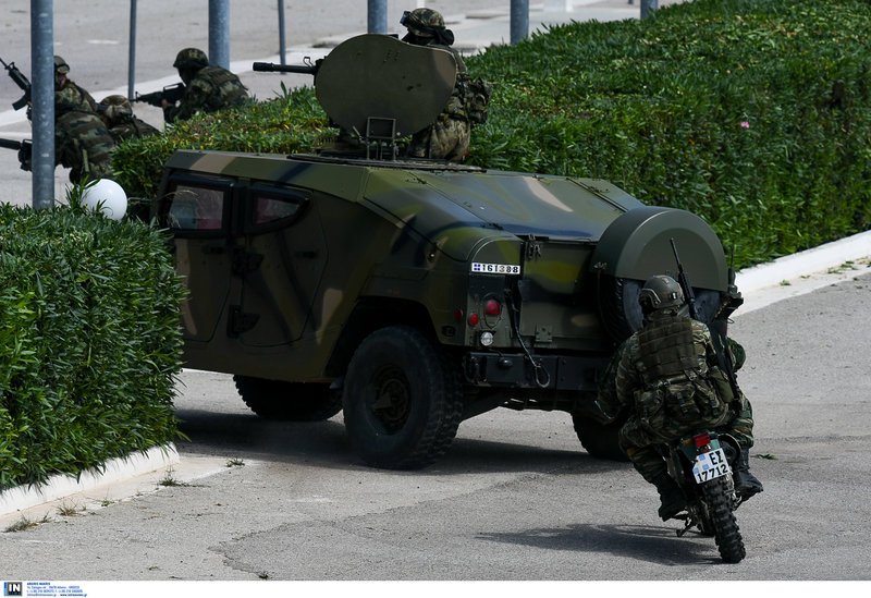 Εντυπωσιακές εικόνες από την άσκηση των Ειδικών Δυνάμεων «Καταιγίδα 2018-Salamis Storm» | iefimerida.gr 6