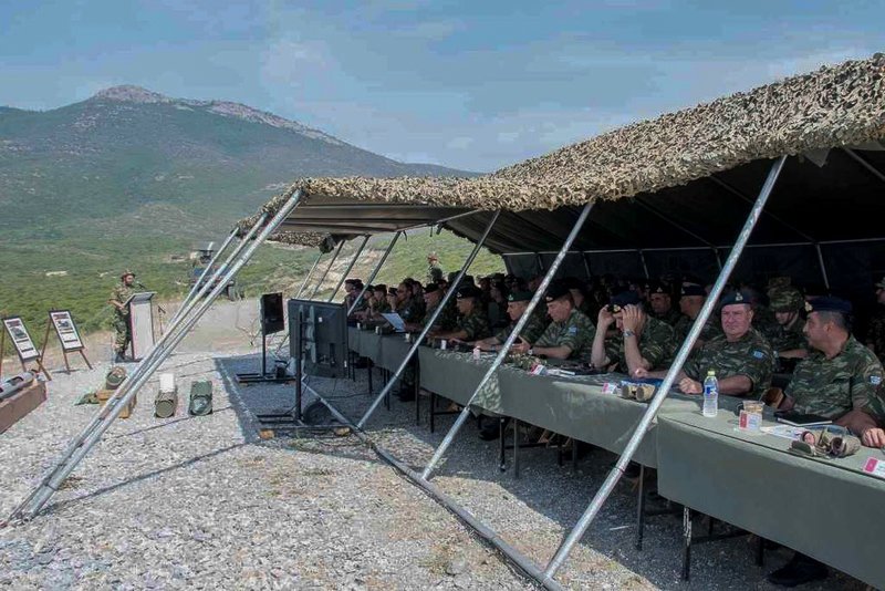 Ασκηση της 1ης Στρατιάς: Βολές με κάθε σύστημα και μέσο πυρός [εντυπωσιακές εικόνες] | iefimerida.gr 12