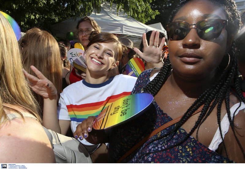 Το 14ο Athens Pride μέσα από 40 καρέ -Ολα όσα έγιναν στο ξέφρενο πάρτι στο Σύνταγμα [εικόνες] | iefimerida.gr 25