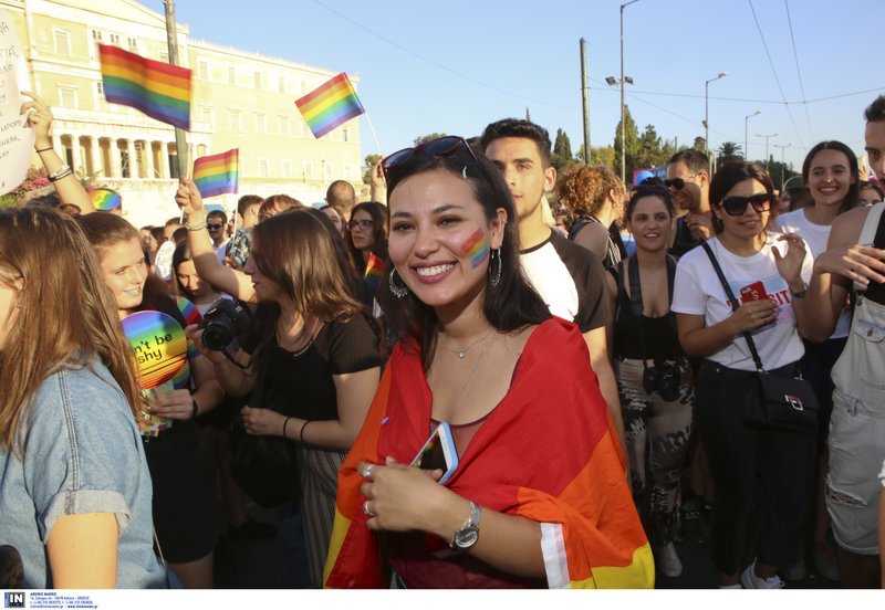 Το 14ο Athens Pride μέσα από 40 καρέ -Ολα όσα έγιναν στο ξέφρενο πάρτι στο Σύνταγμα [εικόνες] | iefimerida.gr 30