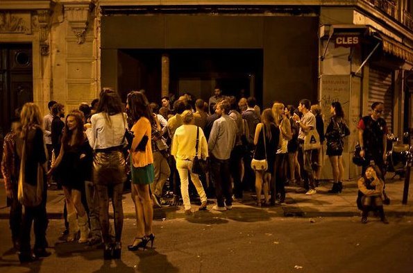 Το χρονικό μιας αλλόκοτης νύκτας στο παραισθησιακό Παρίσι [εικόνες] | iefimerida.gr 5