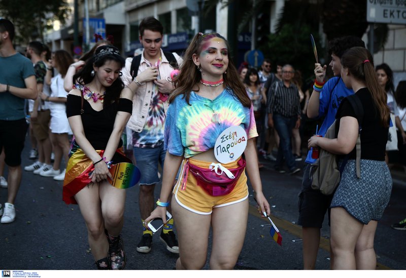 Το 14ο Athens Pride μέσα από 40 καρέ -Ολα όσα έγιναν στο ξέφρενο πάρτι στο Σύνταγμα [εικόνες] | iefimerida.gr 12
