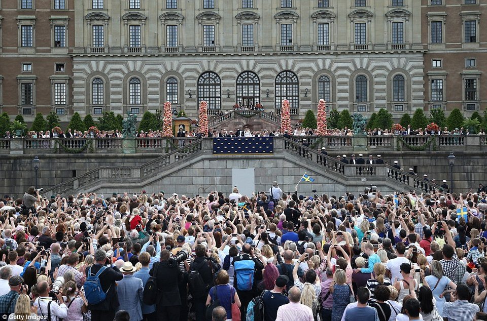Ο βασιλικός γάμος παίκτριας ριάλιτι με πρίγκιπα [εικόνες] | iefimerida.gr 10