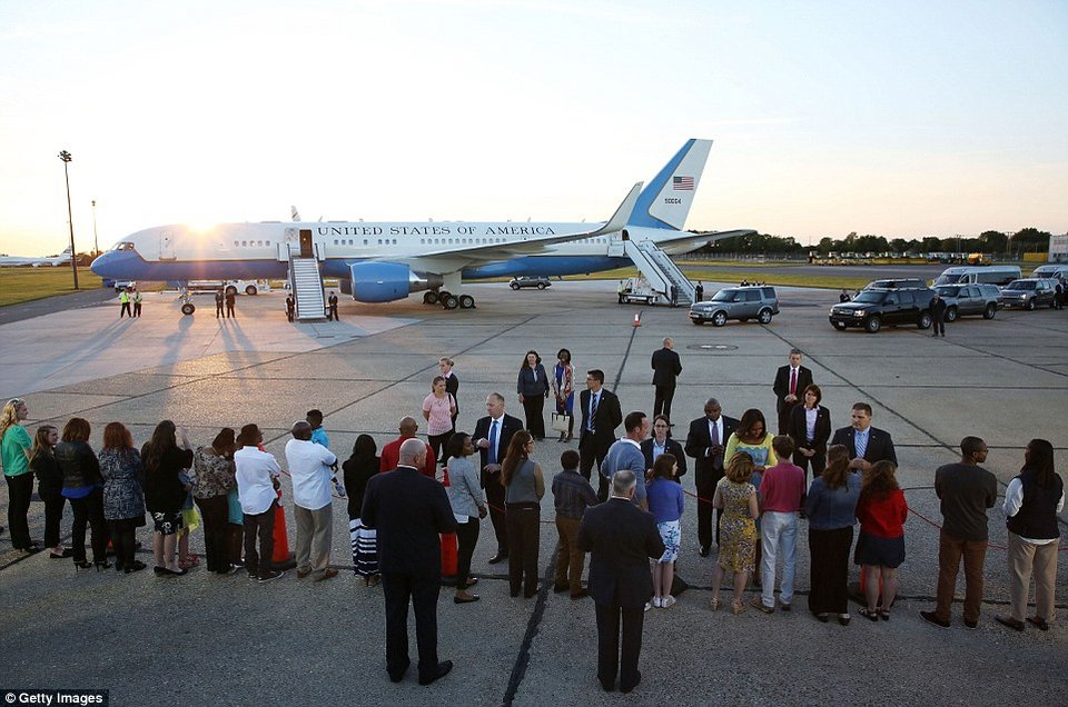 Οι κόρες του Ομπάμα έχουν γίνει ήδη fashion icons [εικόνες] | iefimerida.gr 9