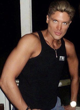 Μετά τη γυναίκα Barbie ήρθε ο ζωντανός Ken: Η τρομακτική μεταμόρφωση 27χρονου [εικόνες] | iefimerida.gr 1