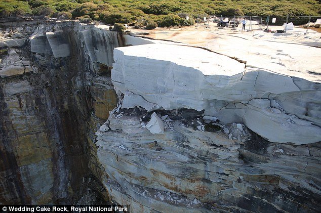 Κι όμως: Βράχος απειλείται με κατάρρευση λόγω των πολλών selfies [εικόνες] | iefimerida.gr 5