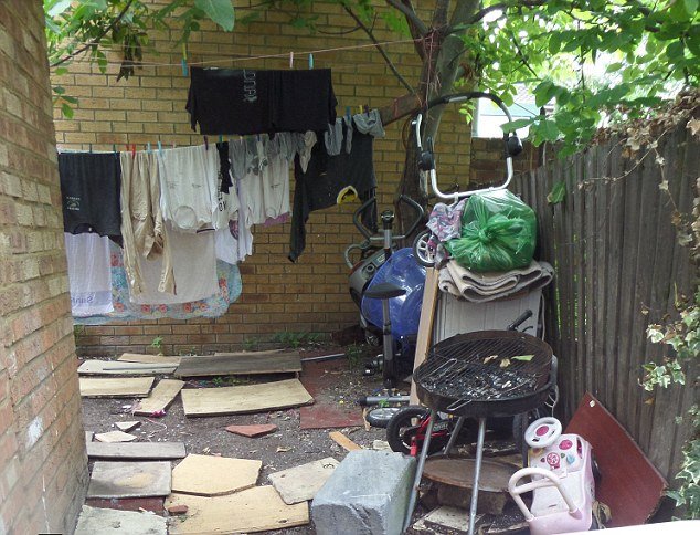 Οι συνθήκες διαβίωσης 26 ατόμων σε ένα διαμέρισμα στο Λονδίνο που σόκαραν τη Βρετανία [εικόνες] | iefimerida.gr 0