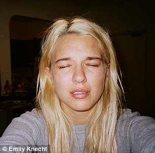 Δακρυσμένες selfies: Φωτογράφος απαθανατίζει κάθε φορά που κλαίει [εικόνες] | iefimerida.gr 4