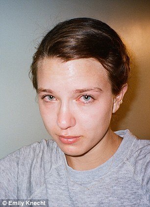 Δακρυσμένες selfies: Φωτογράφος απαθανατίζει κάθε φορά που κλαίει [εικόνες] | iefimerida.gr 11