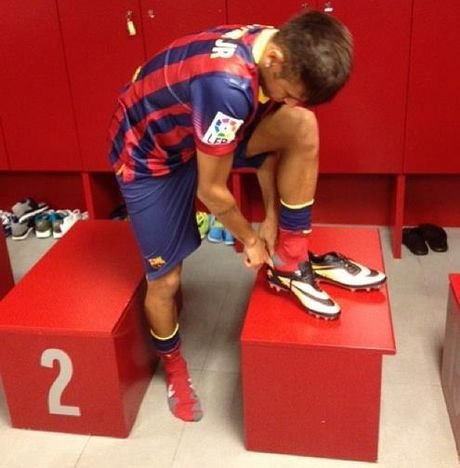 Χαμός για Νεϊμάρ – 55.000 κόσμος στο Καμπ Νόου για να υποδεχτεί το νέο αστέρι της Μπαρτσελόνα [εικόνες, βίντεο] | iefimerida.gr 10