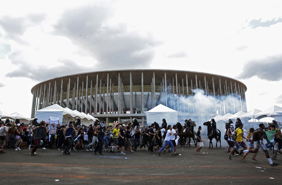 Το Μουντιάλ της οργής – Τα υπέρογκα έξοδα και οι υπερκοστολογήσεις τα αιτία της λαϊκής εξέγερσης [εικόνες] | iefimerida.gr 1