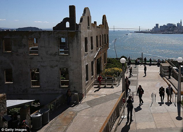 Το γκουρμέ μενού των φυλακών του Αλκατράζ – Ο Αλ Καπόνε απολάμβανε γαστριμαργικές καινοτομίες για την εποχή [εικόνες] | iefimerida.gr 1